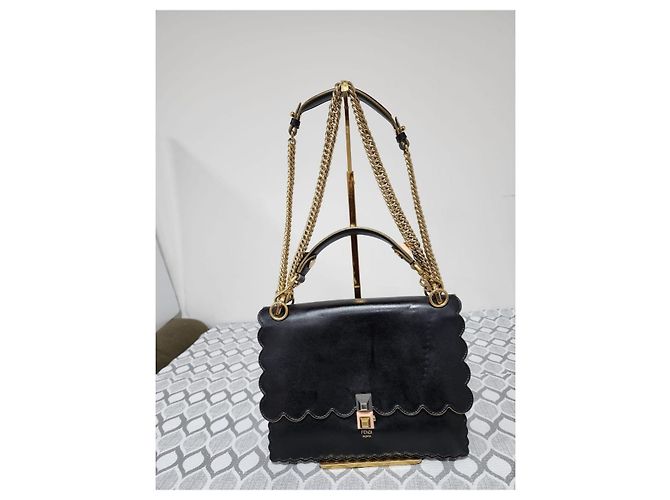 FENDI Vitello Liberty Scalloped Studded Kan I Shoulder Bag Black Nero - vista 15