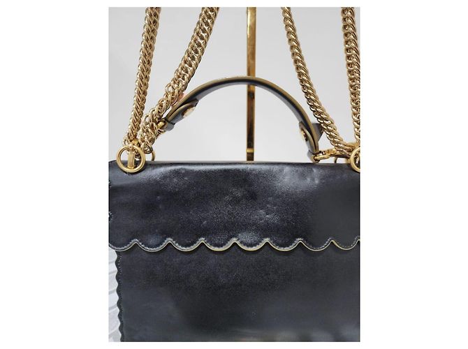 FENDI Vitello Liberty Scalloped Studded Kan I Shoulder Bag Black Nero - vista 9