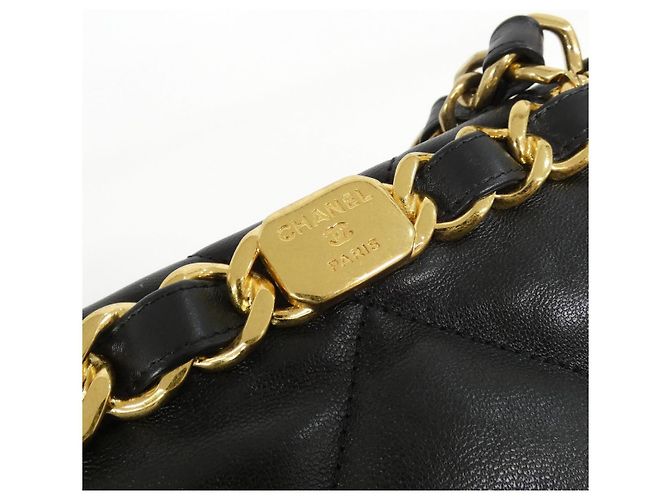 Borsa a tracolla in agnello Chanel Nero Gold hardware - vista 5