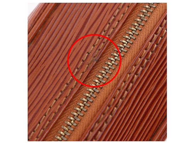 Borsa a tracolla Louis Vuitton Trocadero27 Epi Bronzo - vista 13