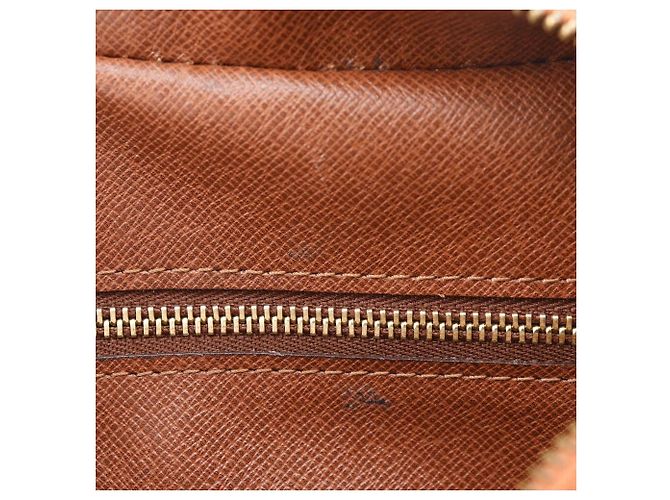 Borsa a tracolla Louis Vuitton Trocadero27 Epi Bronzo - vista 17