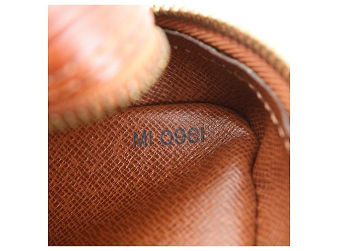 Borsa a tracolla Louis Vuitton Trocadero27 Epi Bronzo - vista 19