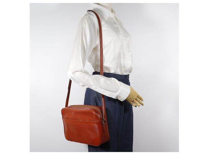 Borsa a tracolla Louis Vuitton Trocadero27 Epi Bronzo - vista 20