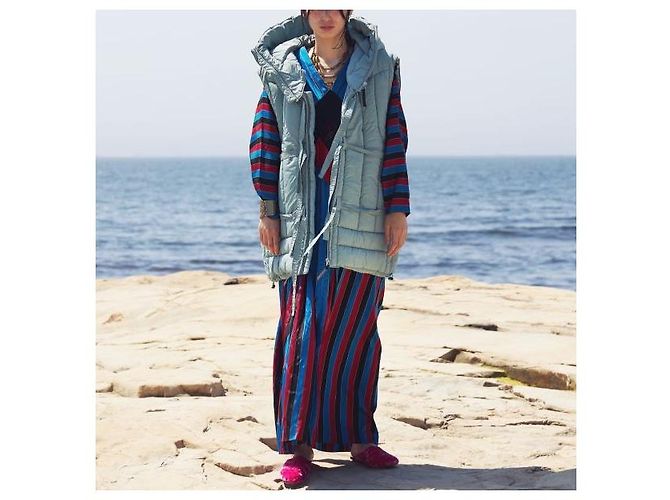 Autre Marque 77circa × WILDTHINGS SEPARATE HOOD PADDING LIFE VEST Chaleco acolchado de nylon Azul - vista 3