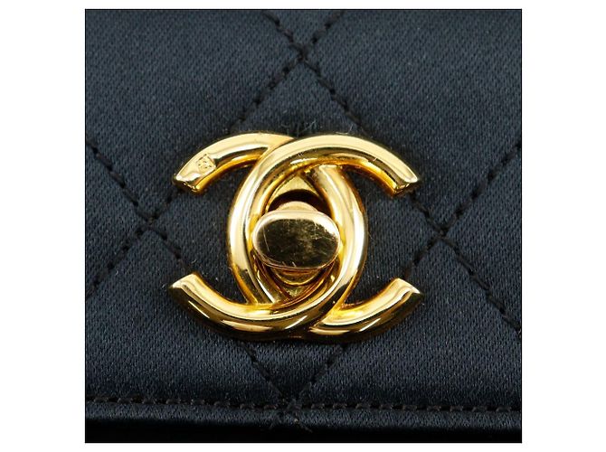 Mini borsa a tracolla con catena Chanel Borsa a tracolla in raso Nero - vista 10