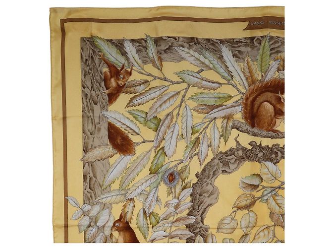 Hermès Hermes Carre90 CASSE NOISETTE Sciarpa in seta Beige - vista 2