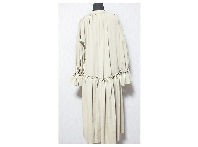 Autre Marque VIRINA Langkleid mit seitlicher Raffung Beige - Ansicht 2