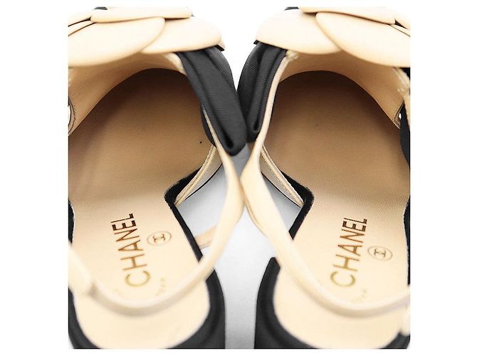 Sandálias de salto alto em couro Chanel Preto Bege - vista 8