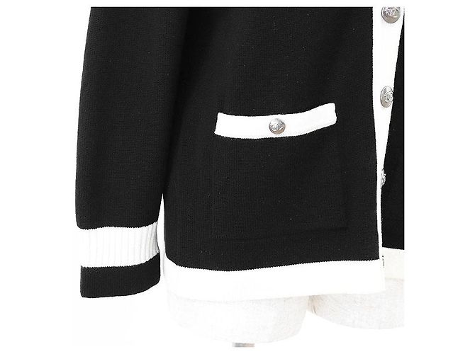 Cardigã de cashmere Chanel 08A P34305 Preto Cru - vista 11