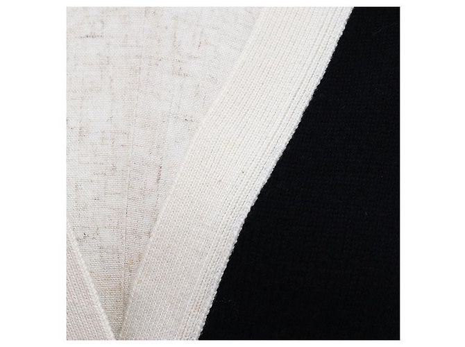 Cardigã de cashmere Chanel 08A P34305 Preto Cru - vista 3