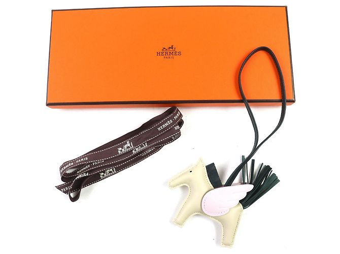 Charm Hermès Rodeo Pegasus PM Bianco - vista 2