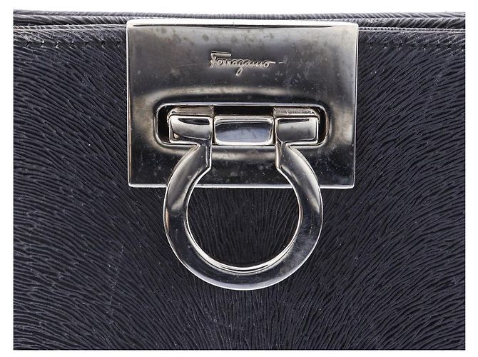 Borsa 3 modi in pelle con stampa Gancini Salvatore Ferragamo - vista 15