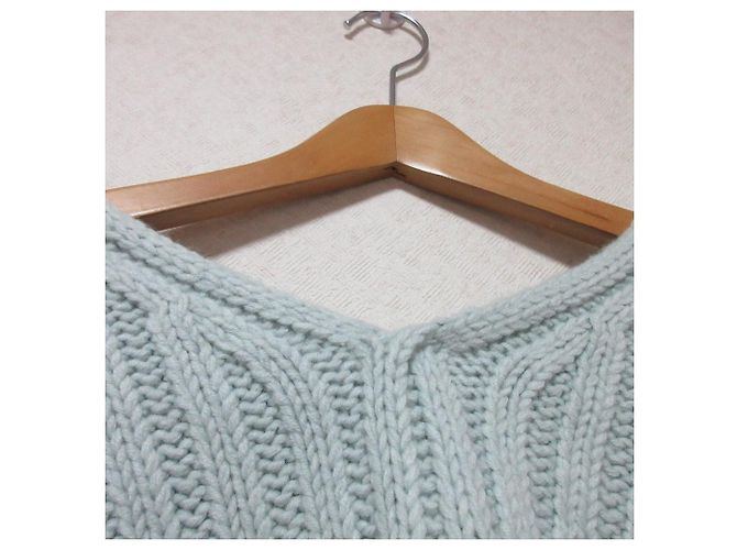 Autre Marque Noble klobiger Kurzstrick-Pullover aus Wolle mit breitem Rippenmuster Blau Hellblau - Ansicht 3