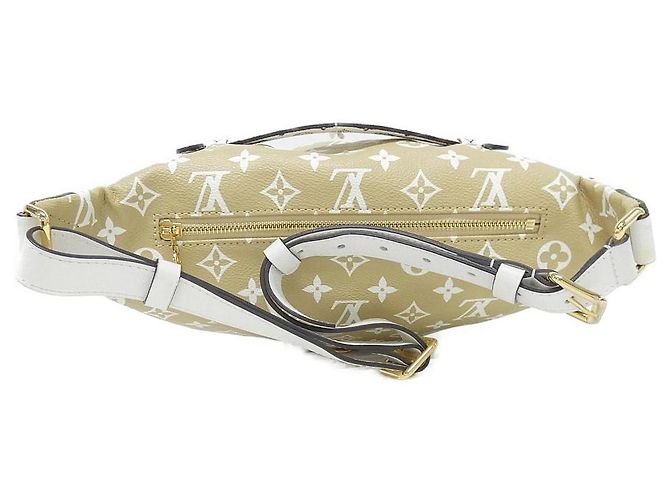 Borsa a tracolla Louis Vuitton Monogram Giant Bumbag Verde Cachi - vista 2