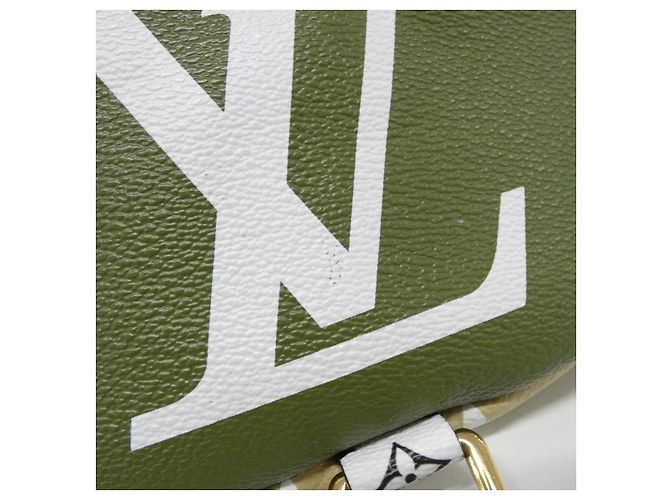 Borsa a tracolla Louis Vuitton Monogram Giant Bumbag Verde Cachi - vista 5