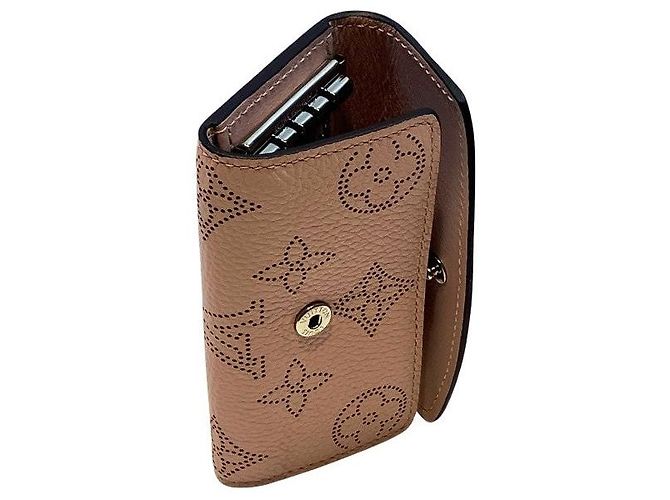 Louis Vuitton Mahina Multicles 4 Leather Key Case Pink - view 7