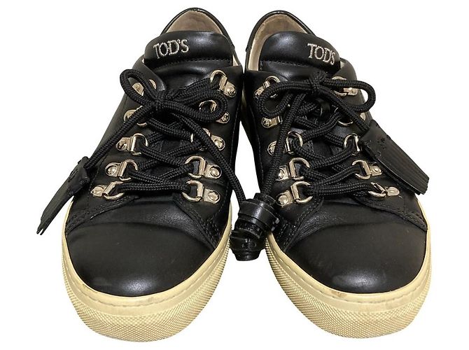 Sneakers con lacci e nappe in pelle Tod's Nero - vista 2