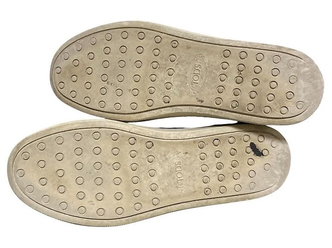 Sneakers con lacci e nappe in pelle Tod's Nero - vista 6