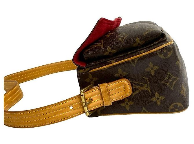 Borsa a tracolla Louis Vuitton Vivasite in pelle monogram Marrone - vista 6
