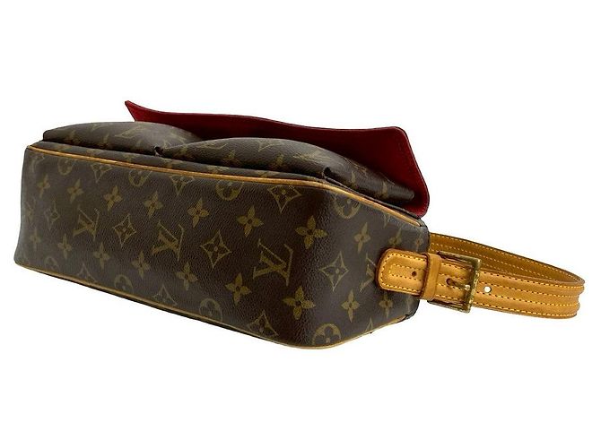 Borsa a tracolla Louis Vuitton Vivasite in pelle monogram Marrone - vista 9