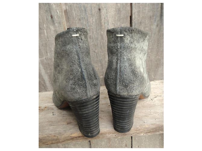 Maison Martin Margiela Maison Margiela Botins MM22 em Couro Cinza - vista 5