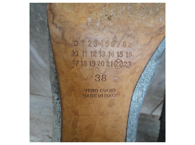 Maison Martin Margiela Maison Margiela Botins MM22 em Couro Cinza - vista 8