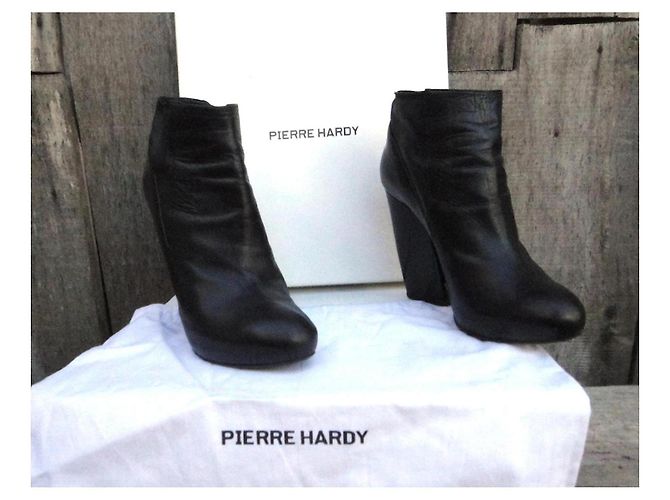Stivaletti in pelle nera Pierre Hardy Nero - vista 2