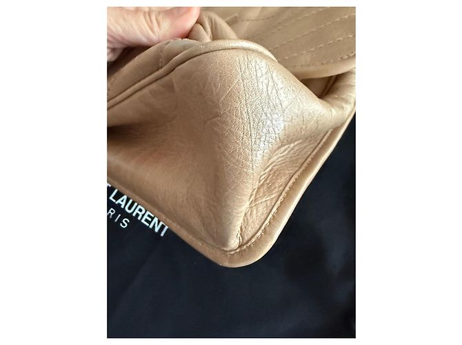 Saint Laurent Niki Bolsa de couro acolchoado Bege - vista 3