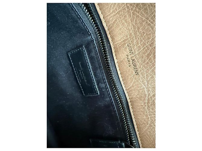 Saint Laurent Niki Bolsa de couro acolchoado Bege - vista 5