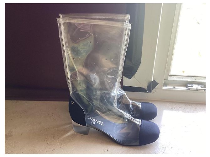 Botas transparentes Chanel Negro - vista 2