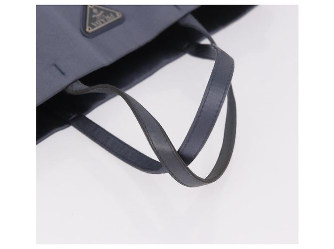 Borsa a mano PRADA in raso blu Auth ka5142A - vista 7