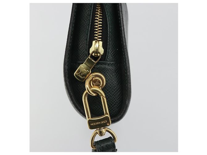 LOUIS VUITTON Clutch Taiga Baikal Epicea M30184 LV Auth BA13916 - vista 8