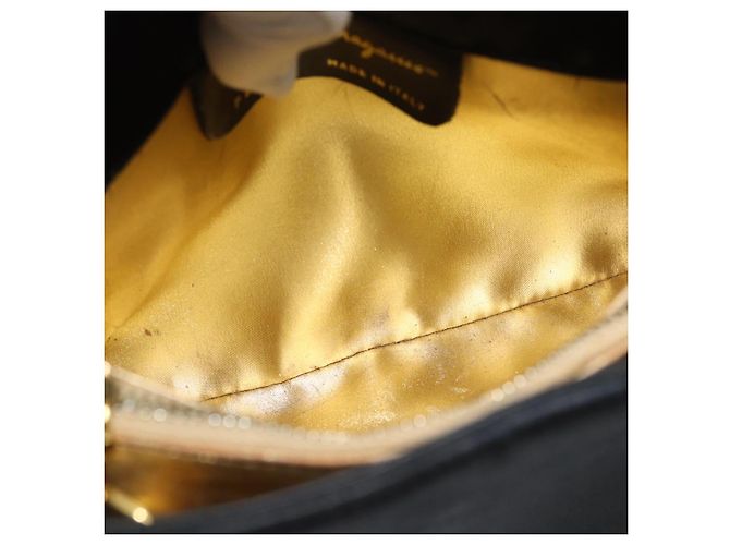 Borsa a mano Salvatore Ferragamo in raso nero e oro Auth 190618 D'oro - vista 10