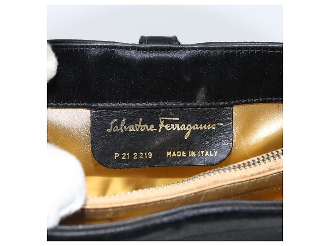 Borsa a mano Salvatore Ferragamo in raso nero e oro Auth 190618 D'oro - vista 12