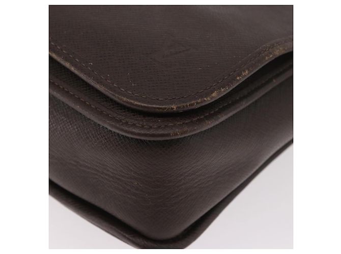 LOUIS VUITTON Bolsa de Ombro Taiga Andrei Grizzly M32488 LV Auth ka5136 Marrom - vista 14
