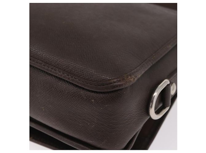 LOUIS VUITTON Bolsa de Ombro Taiga Andrei Grizzly M32488 LV Auth ka5136 Marrom - vista 16