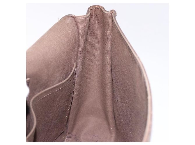 LOUIS VUITTON Bolsa de Ombro Taiga Andrei Grizzly M32488 LV Auth ka5136 Marrom - vista 20