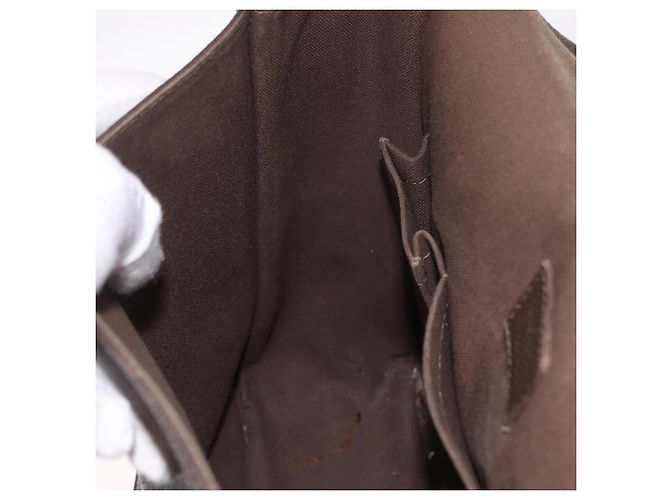 LOUIS VUITTON Bolsa de Ombro Taiga Andrei Grizzly M32488 LV Auth ka5136 Marrom - vista 21