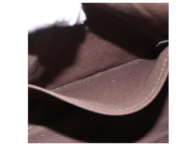 LOUIS VUITTON Bolsa de Ombro Taiga Andrei Grizzly M32488 LV Auth ka5136 Marrom - vista 22