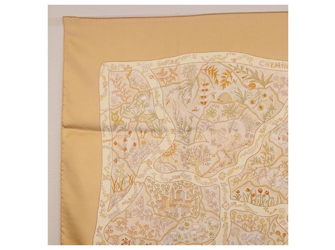 Hermès HERMES Carré 90 Sciarpa "Chemins de Garrigue" Seta Beige Giallo Autentica 186915M - vista 2
