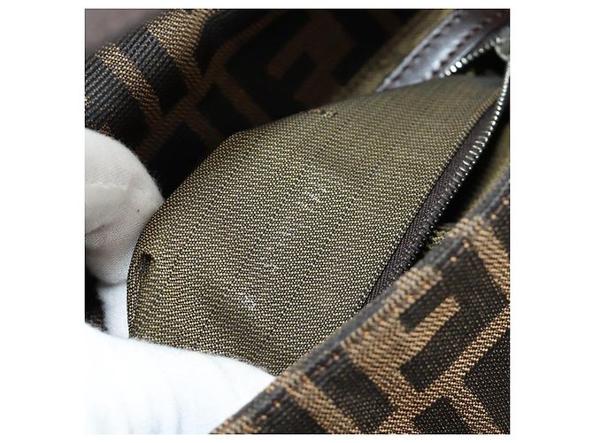 FENDI Zucca Canvas Mamma Baguette Shoulder Bag Marrone Nero Autentica BA13813V - vista 12