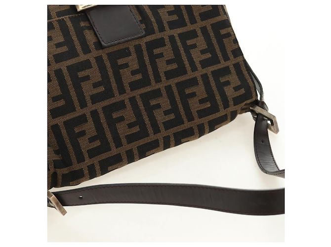 FENDI Zucca Canvas Mamma Baguette Shoulder Bag Marrone Nero Autentica BA13813V - vista 6