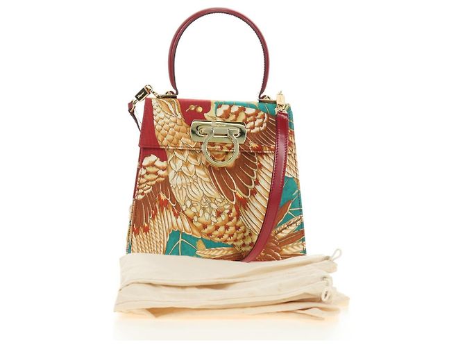 Borsa Salvatore Ferragamo Gancini in tela 2way Rosso Oro Auth 190024SAM D'oro - vista 12