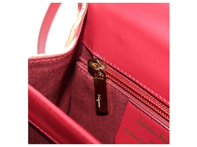 Borsa Salvatore Ferragamo Gancini in tela 2way Rosso Oro Auth 190024SAM D'oro - vista 25