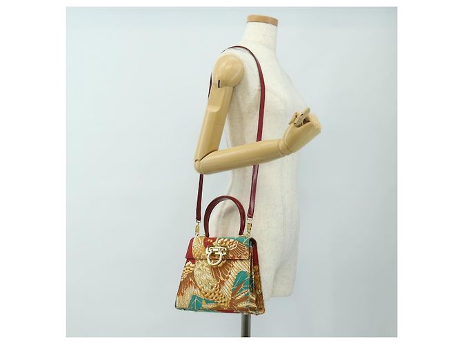 Borsa Salvatore Ferragamo Gancini in tela 2way Rosso Oro Auth 190024SAM D'oro - vista 27