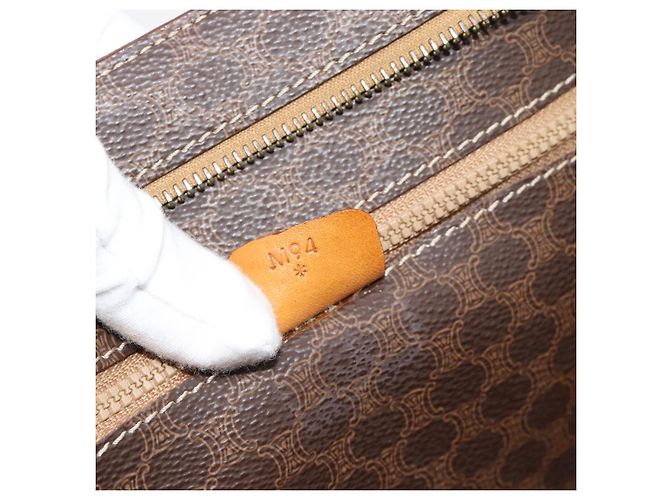 Céline CELINE Macadam Canvas Tote Bag PVC Leder Braun Gold Auth 190411 Golden - Ansicht 12