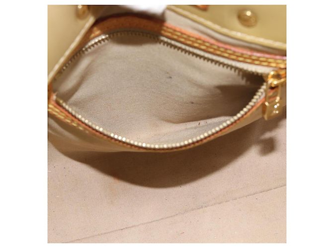 LOUIS VUITTON Monogram Vernis Reade PM Hand Bag Beige M91144 LV Auth BA13915 - view 20
