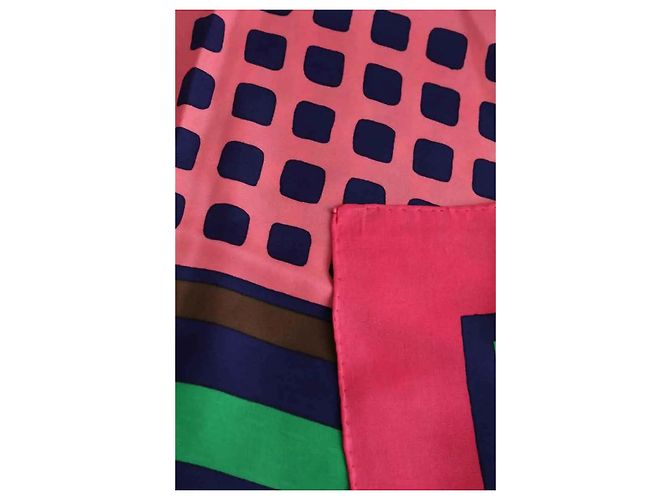 Carré in seta rosa Yves Saint Laurent - vista 4