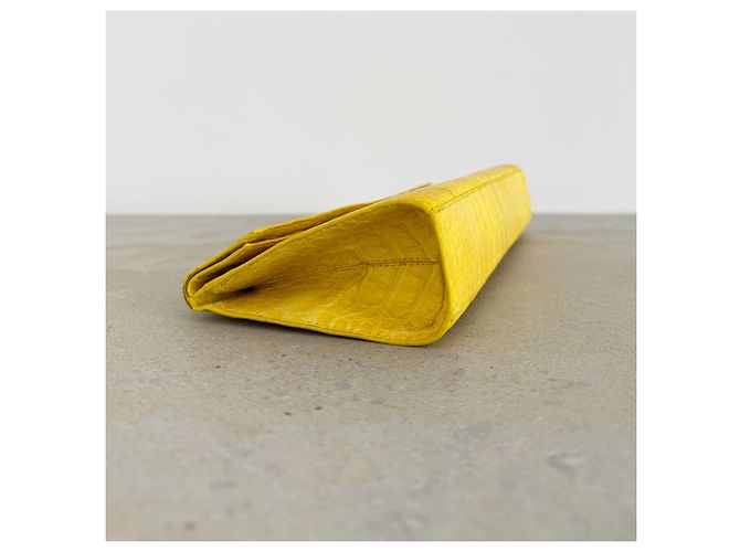 Nancy Gonzalez Clutch in coccodrillo giallo - vista 7