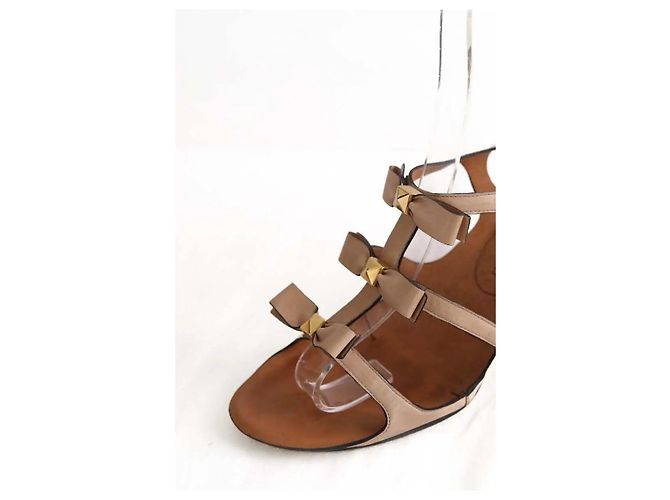 Tacchi Marc Jacobs in pelle beige - vista 4
